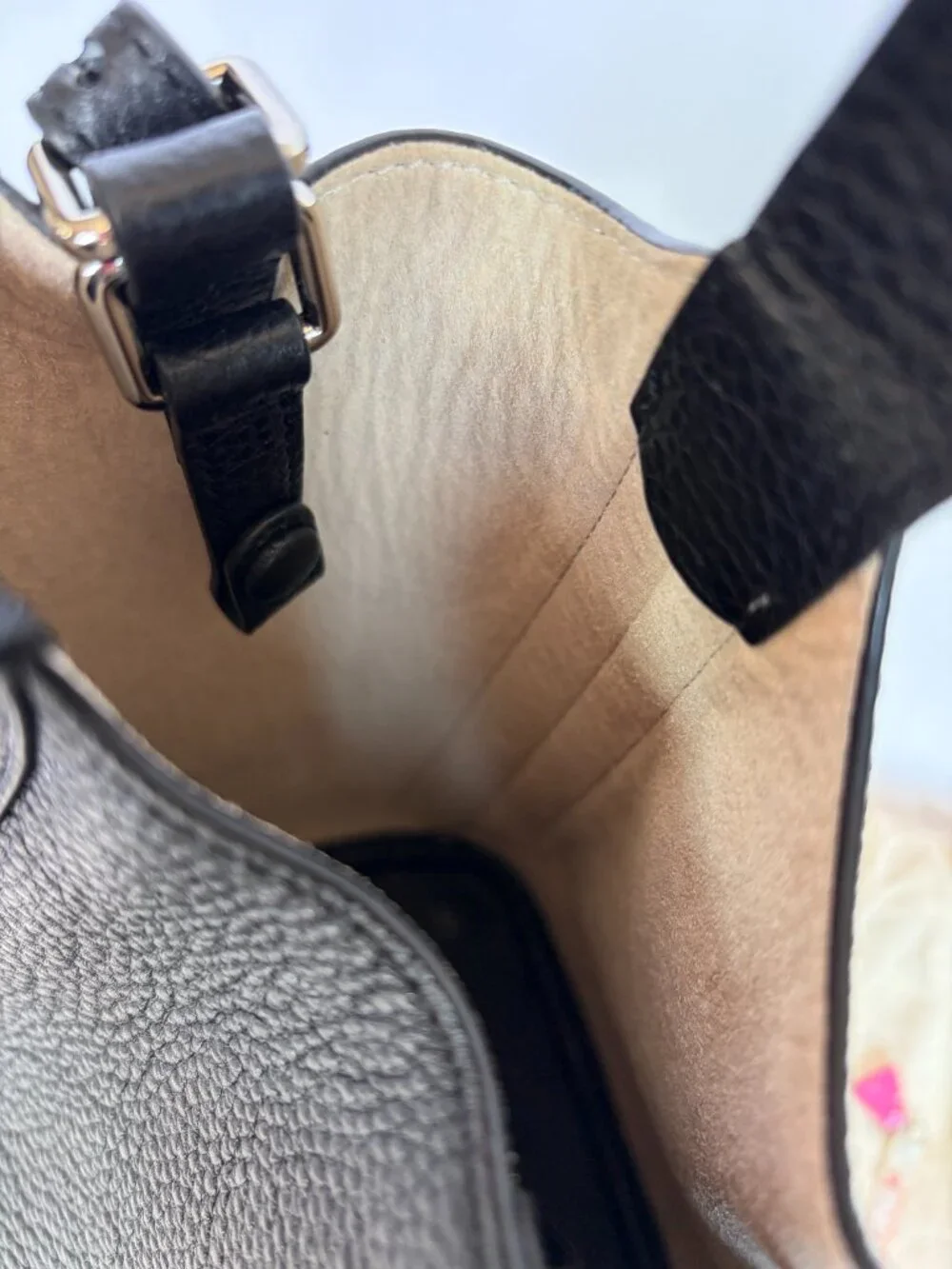 The Horse Alexie Tote in Black EUC